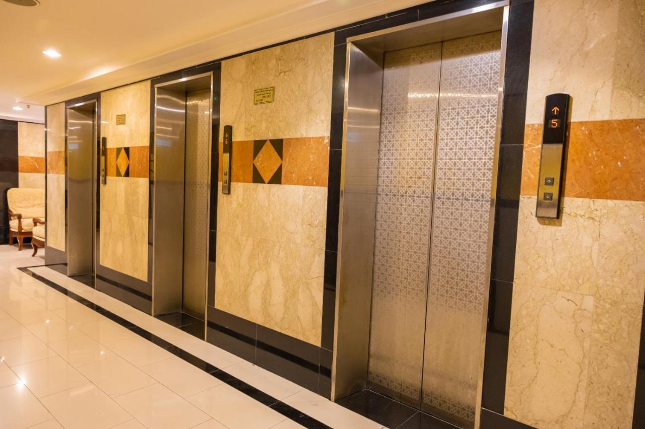 Three 888 Hotel Dubai Ngoại thất bức ảnh