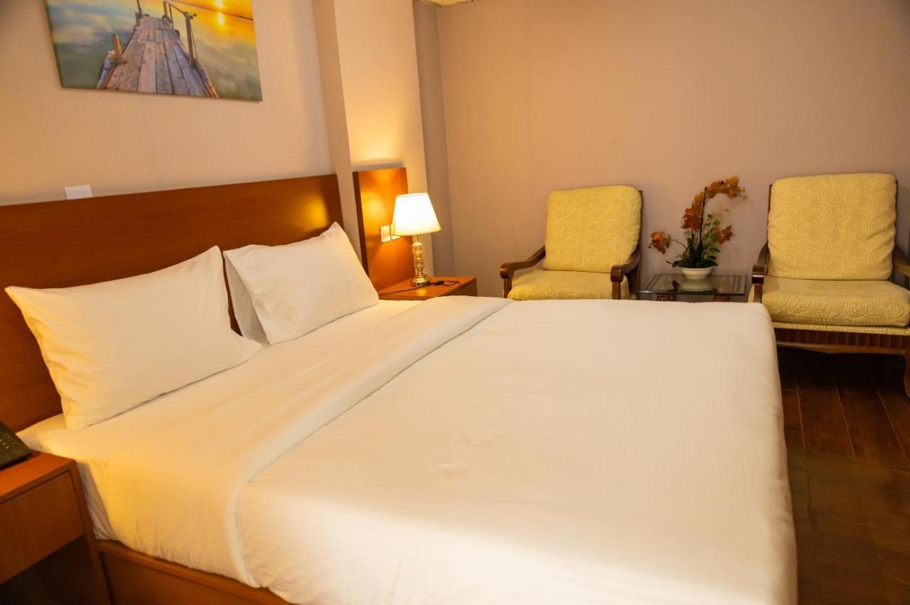 Three 888 Hotel Dubai Ngoại thất bức ảnh
