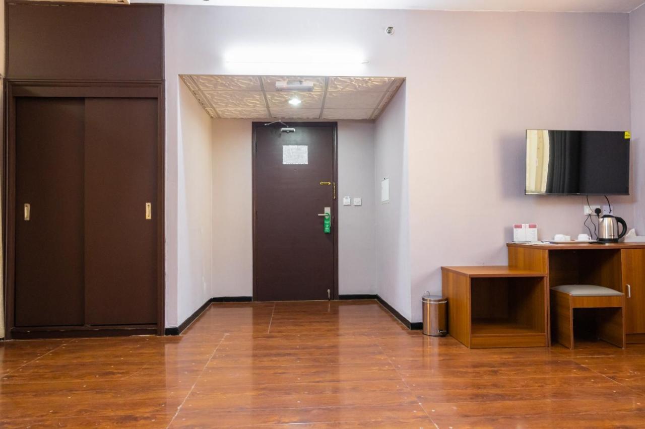 Three 888 Hotel Dubai Ngoại thất bức ảnh