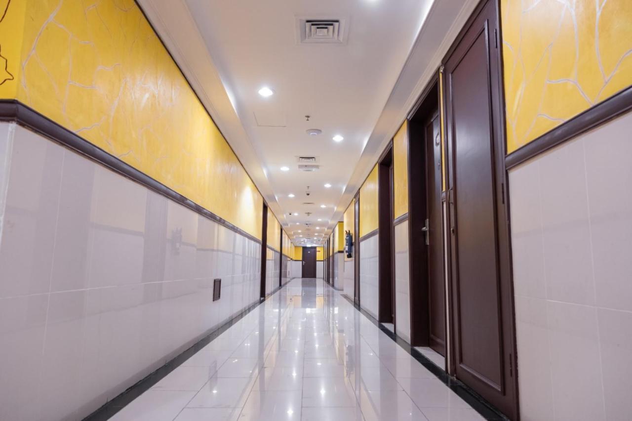 Three 888 Hotel Dubai Ngoại thất bức ảnh