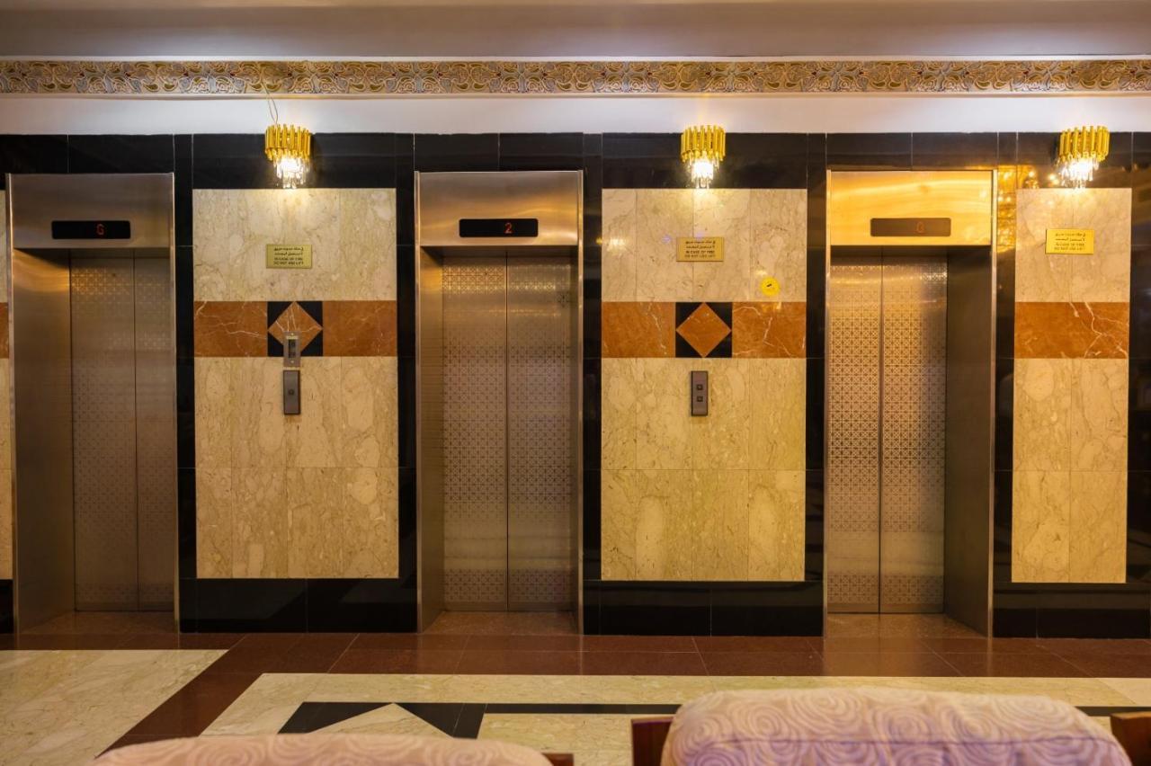 Three 888 Hotel Dubai Ngoại thất bức ảnh