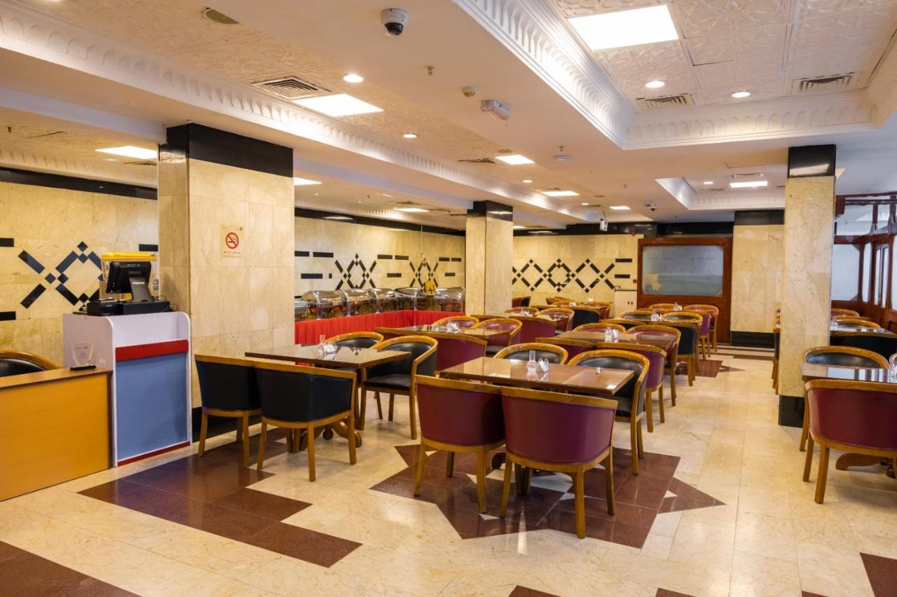 Three 888 Hotel Dubai Ngoại thất bức ảnh
